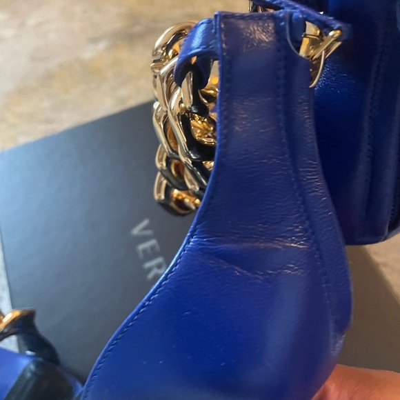 Blue Versace Gold Chain Medusa Charm Heels - Picture 6 of 11
